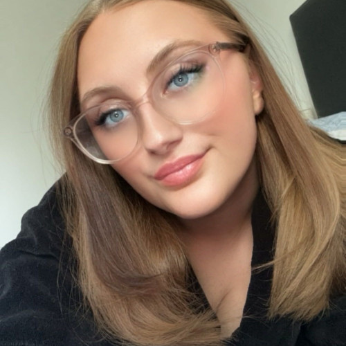 Izzy s. profile photo