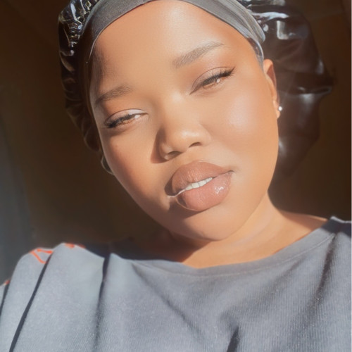 Claudia  M. profile photo