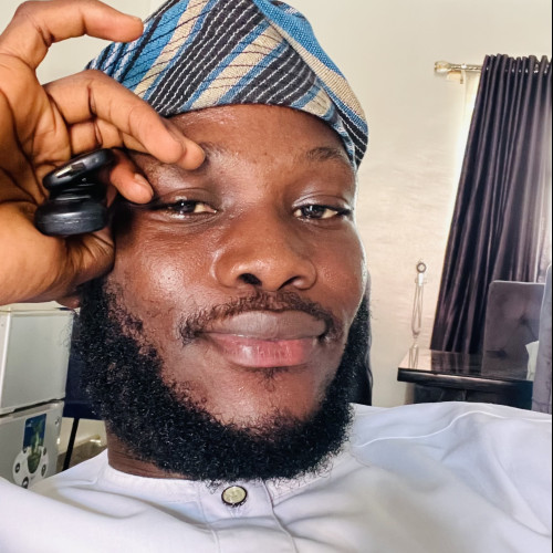 Damola S. profile photo