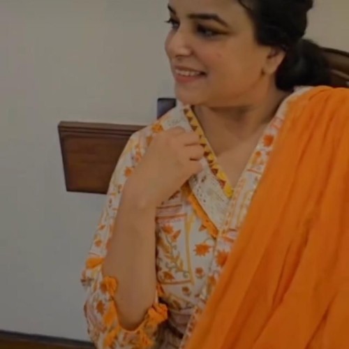 Dimple  T.