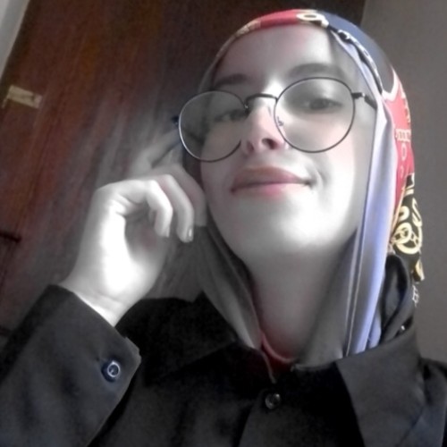 Oumaima E.