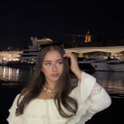 sara r. profile photo