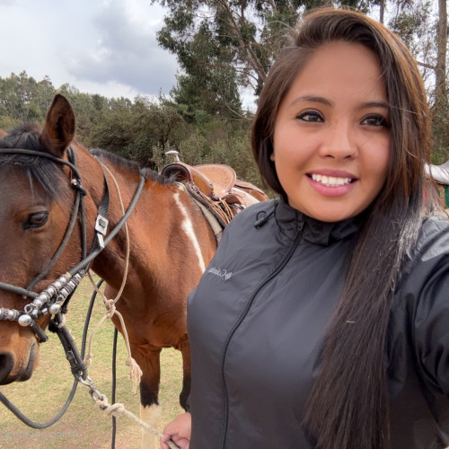 CLAUDIA A. profile photo