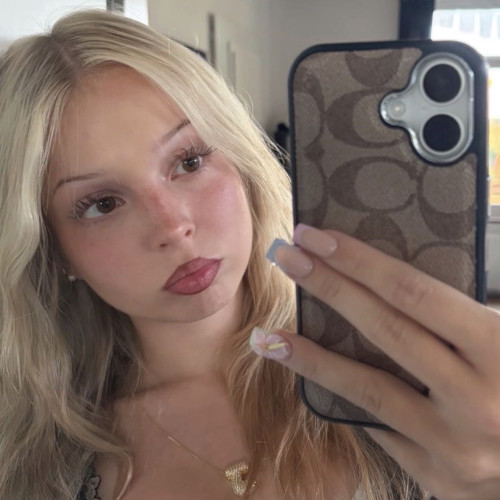 Charlotte S. profile photo