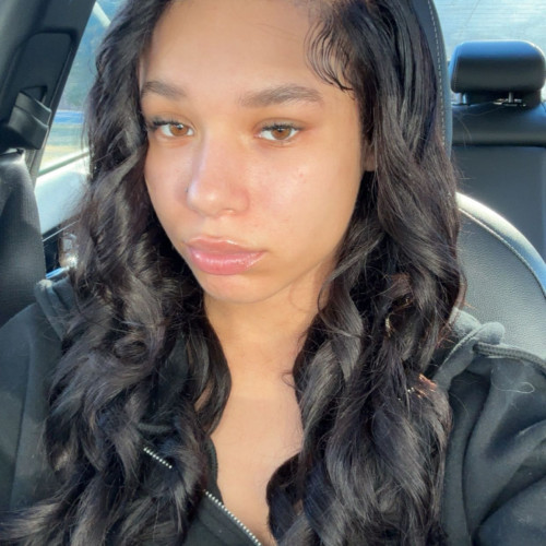Nia W. profile photo