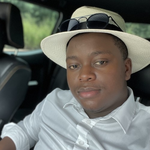 Lisakhanya M.