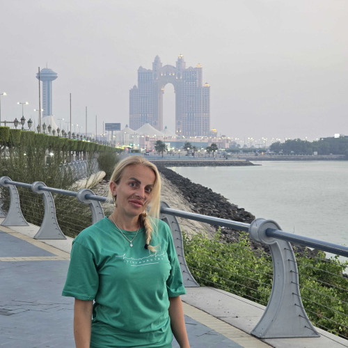 Claudia D. profile photo