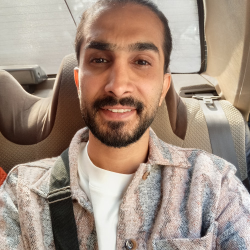 farshid r. profile photo