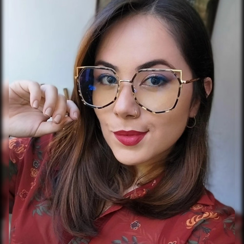 Adriana F.