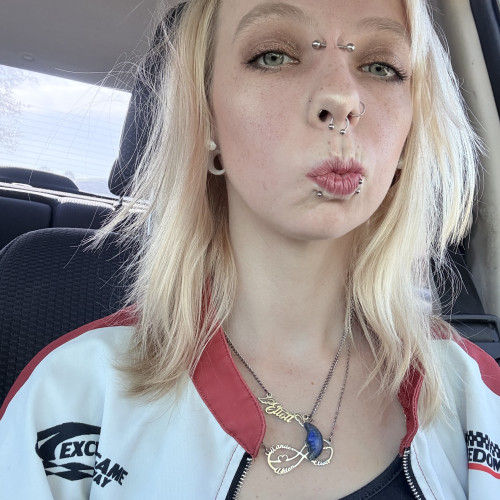 Ella B. profile photo