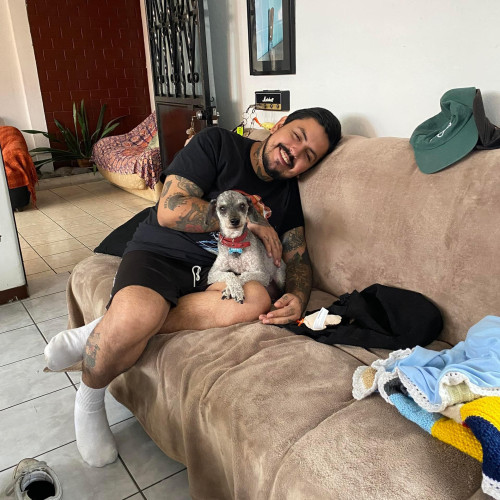 Carlos L. profile photo