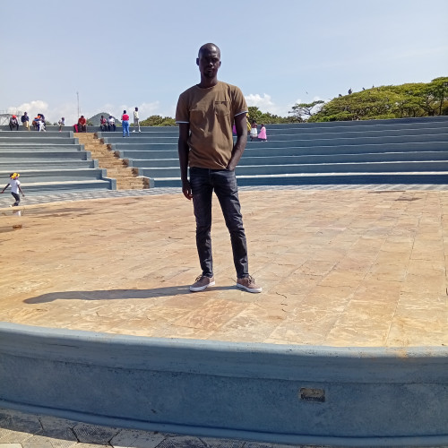 Elvis R. profile photo