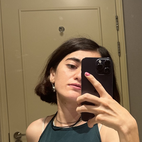 Sevil  . profile photo
