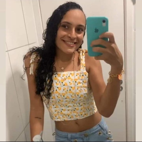 Tainah M.