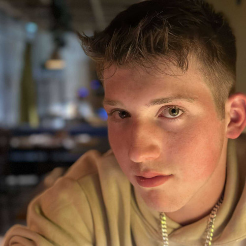 sacha M. profile photo