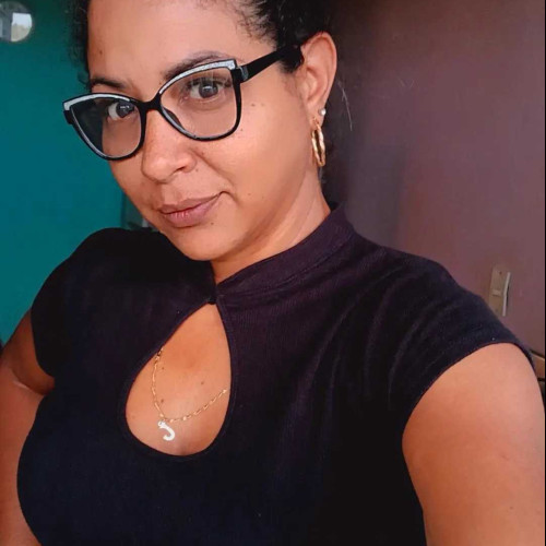 Reina R. profile photo