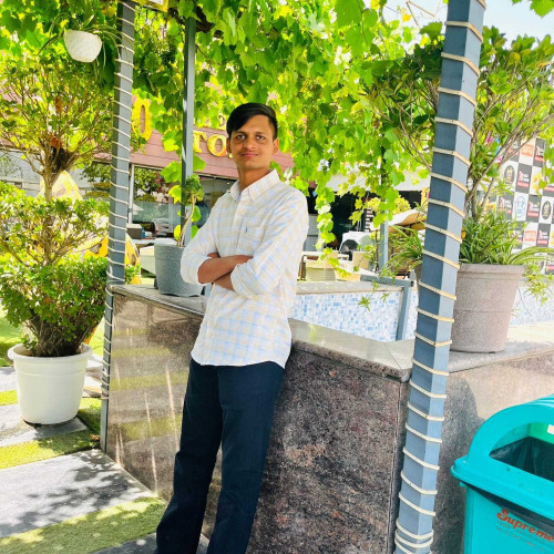 Tinku R.