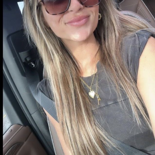 josie l. profile photo