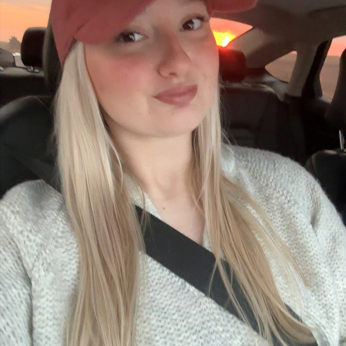 Rae S. profile photo