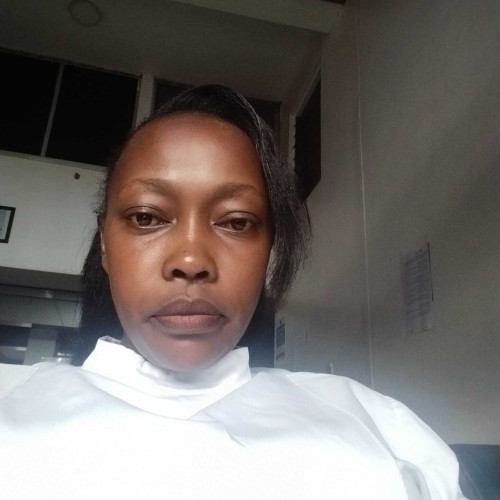 Esther N. profile photo