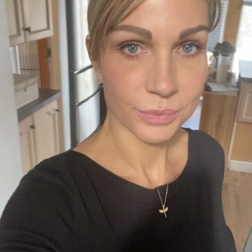 Roxane M.