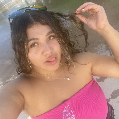 Xiomara  R.