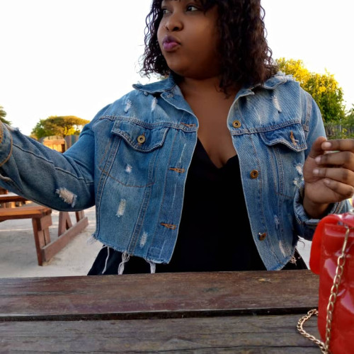 Velyn  S. profile photo