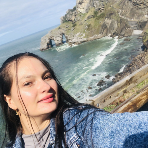 Daniela X. profile photo