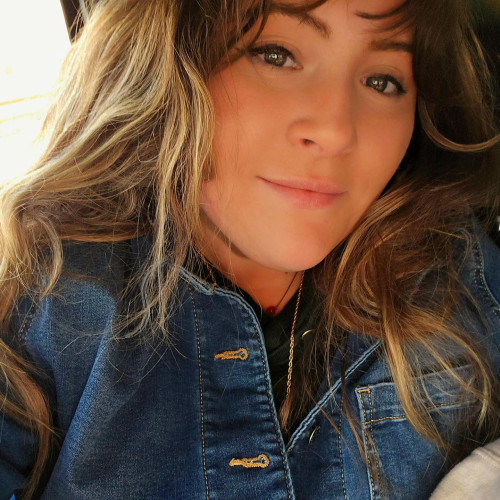 Courtney  B. profile photo