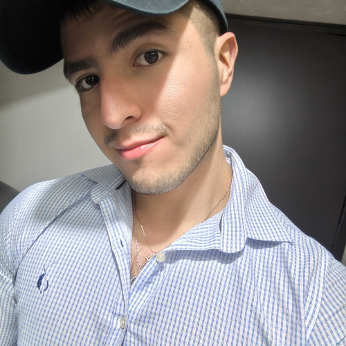 Carlos L. profile photo