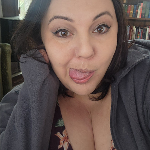 Kitty L. profile photo