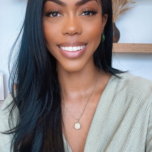 Anjelika P.