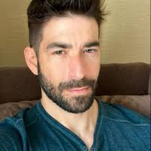 Lewis H. profile photo