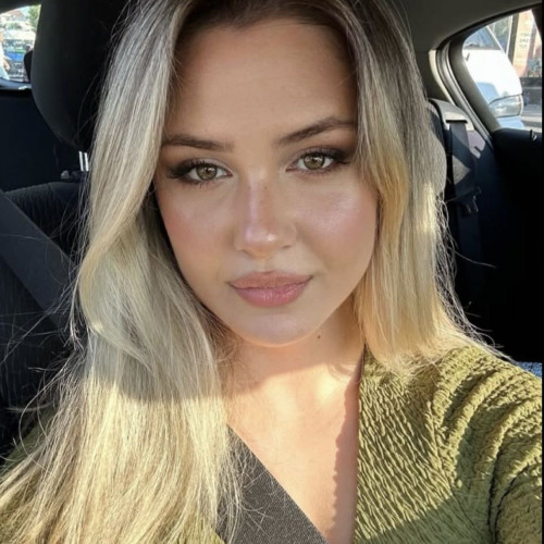 Laura L. profile photo