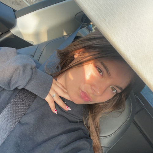 Bella H. profile photo