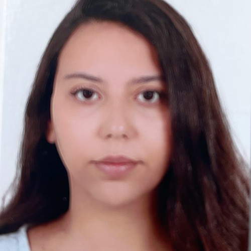 Oumnia E.