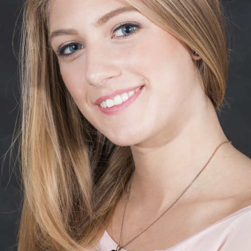 Lara  M. profile photo