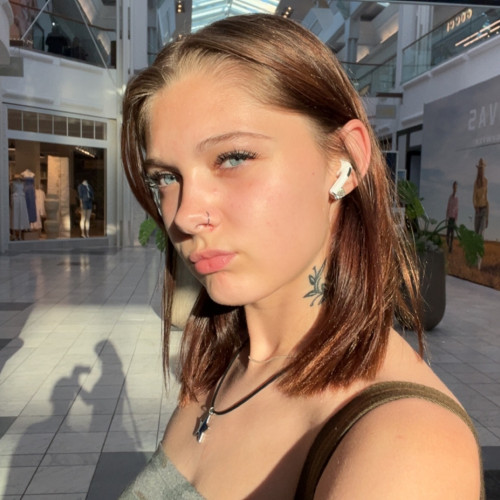 Ella R. profile photo