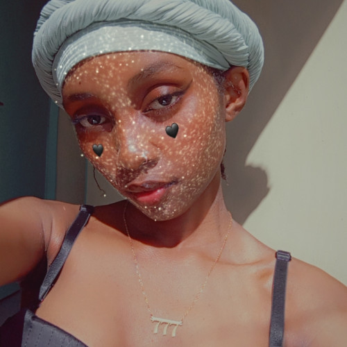 zainab  y. profile photo