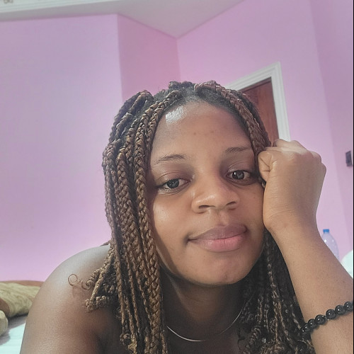 Celine E. profile photo