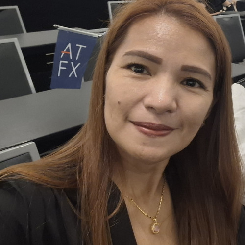 Dee S. profile photo