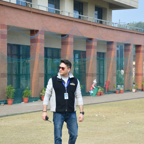 YUVI B. profile photo