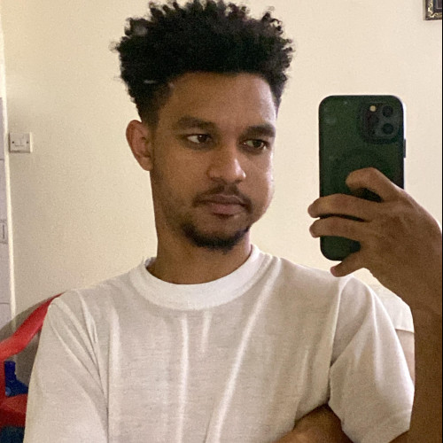 MATEEN J. profile photo