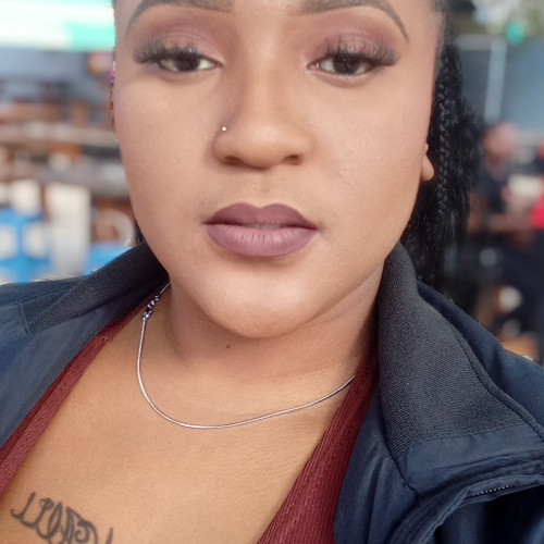 Naomi  E. profile photo