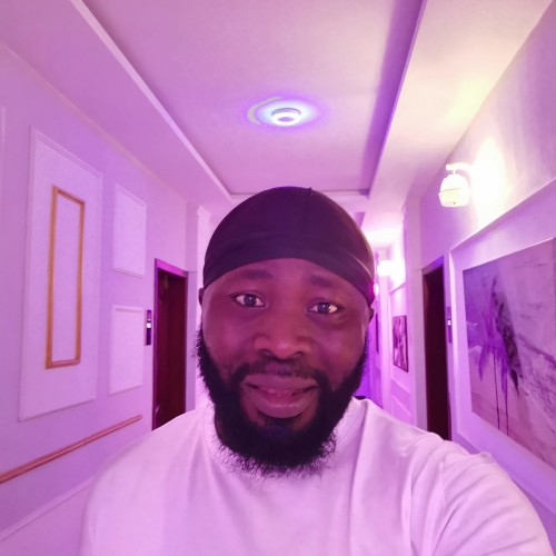 Ashu Enow  B. profile photo