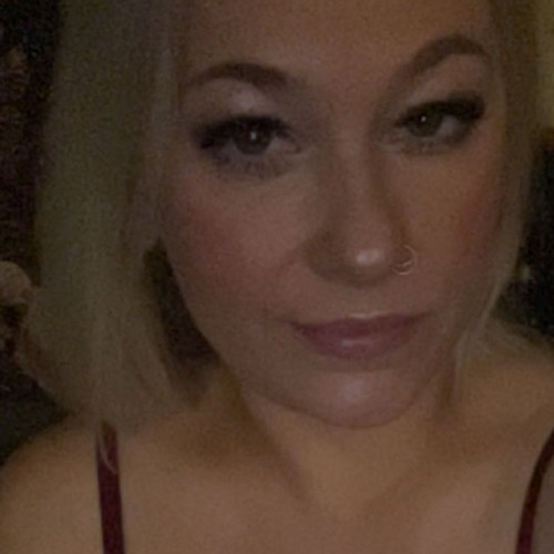 Elle B. profile photo