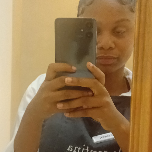 Tesneen L. profile photo