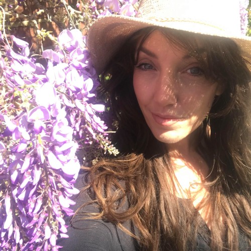 Julie G. profile photo