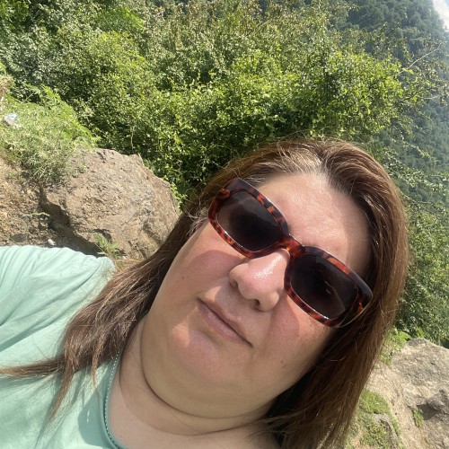 bahare b. profile photo