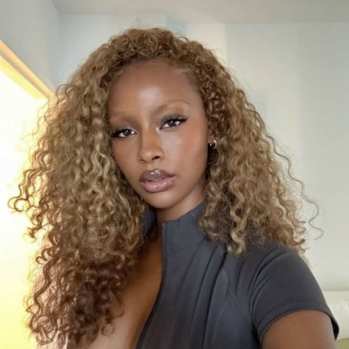 Julie K. profile photo